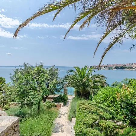 House Mavi 펜션 트로기르